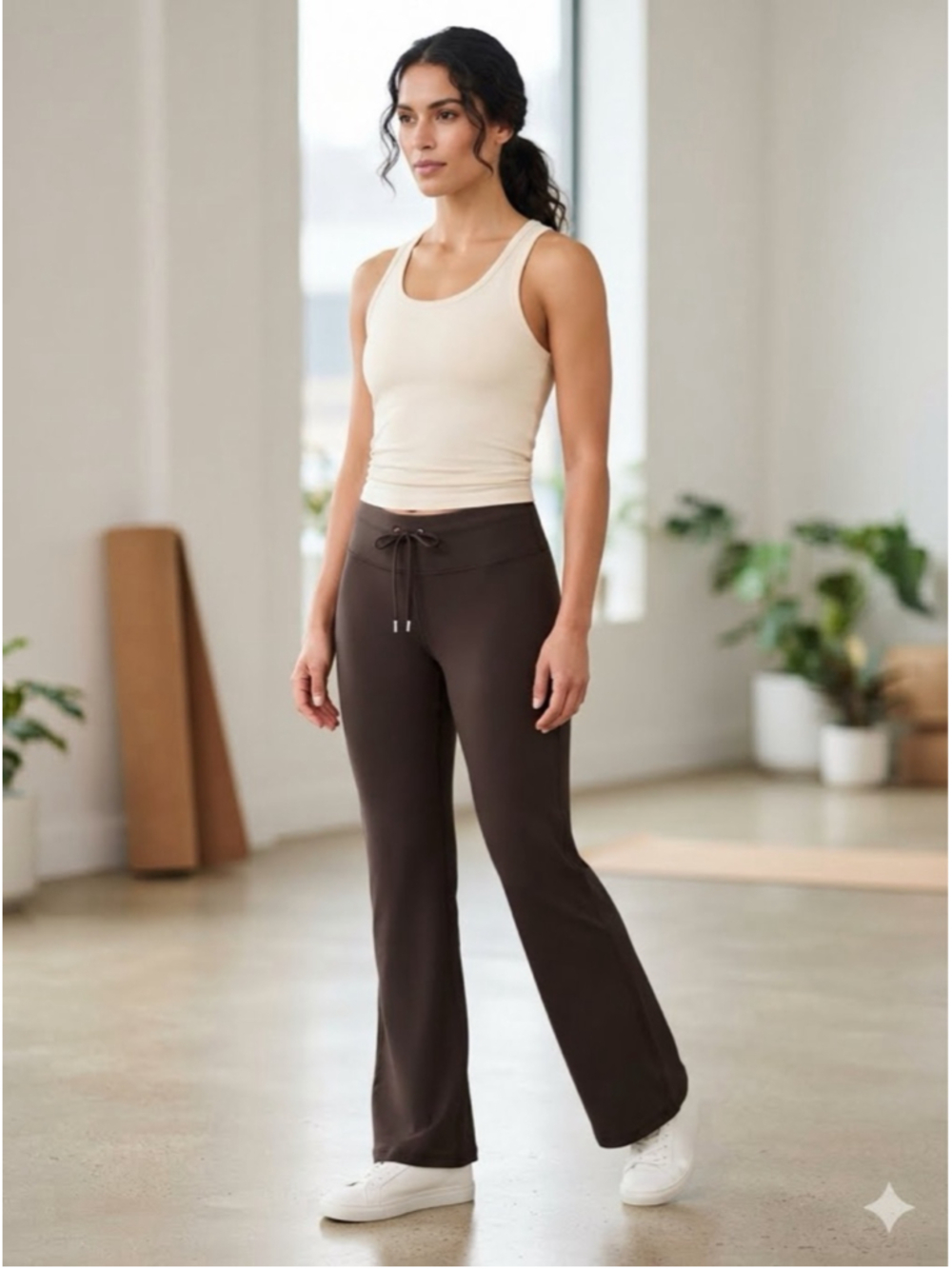 Velocity Active Stretch Raven 7/8 Flare Pants in Brown, Size L
